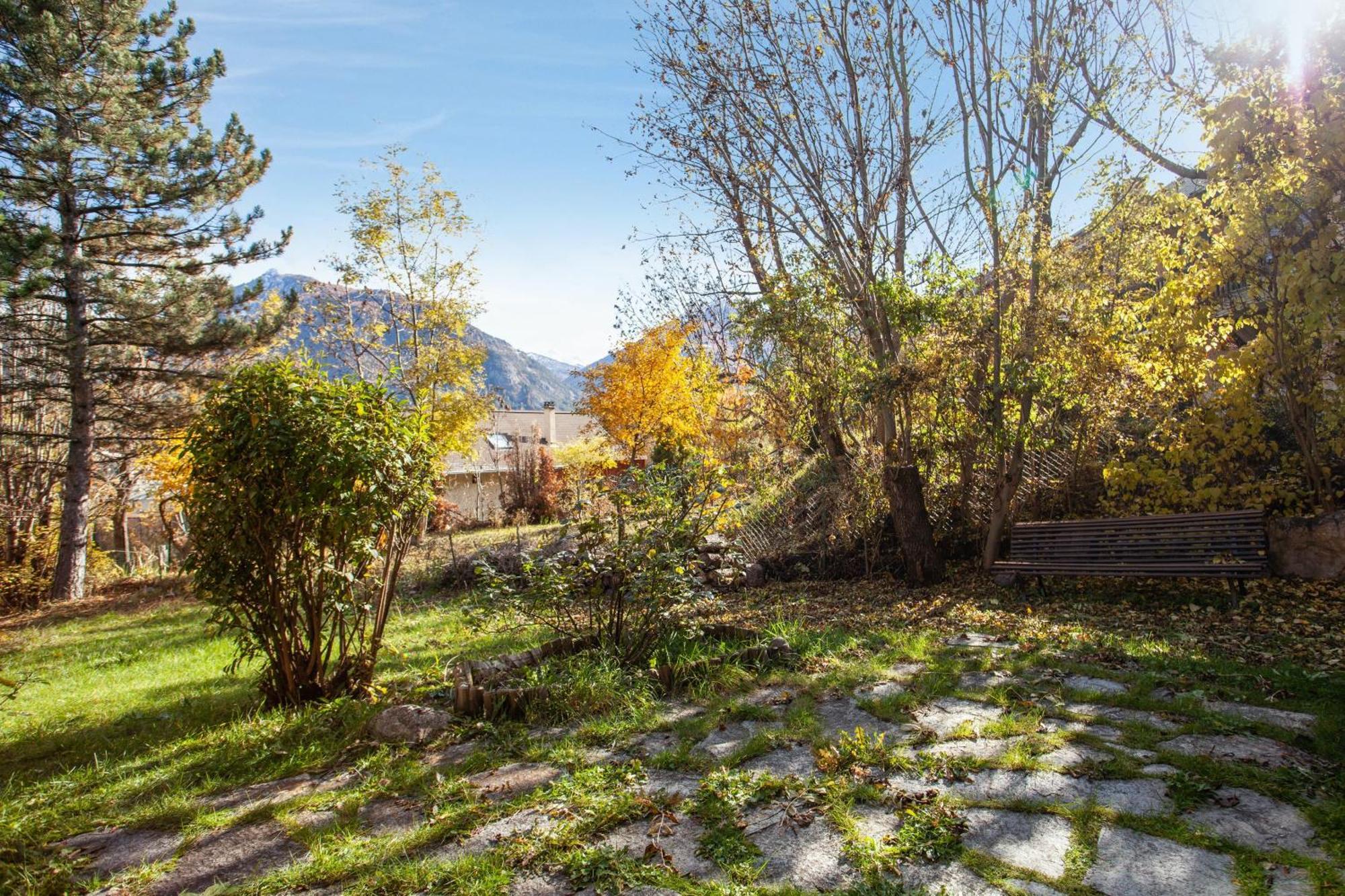 Chalet de 6 chambres avec vue sur la ville balcon et wifi a Briancon a 1 km des pistes Extérieur photo